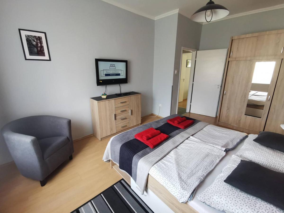 Smart Szallas Apartman Miskolc Exterior foto